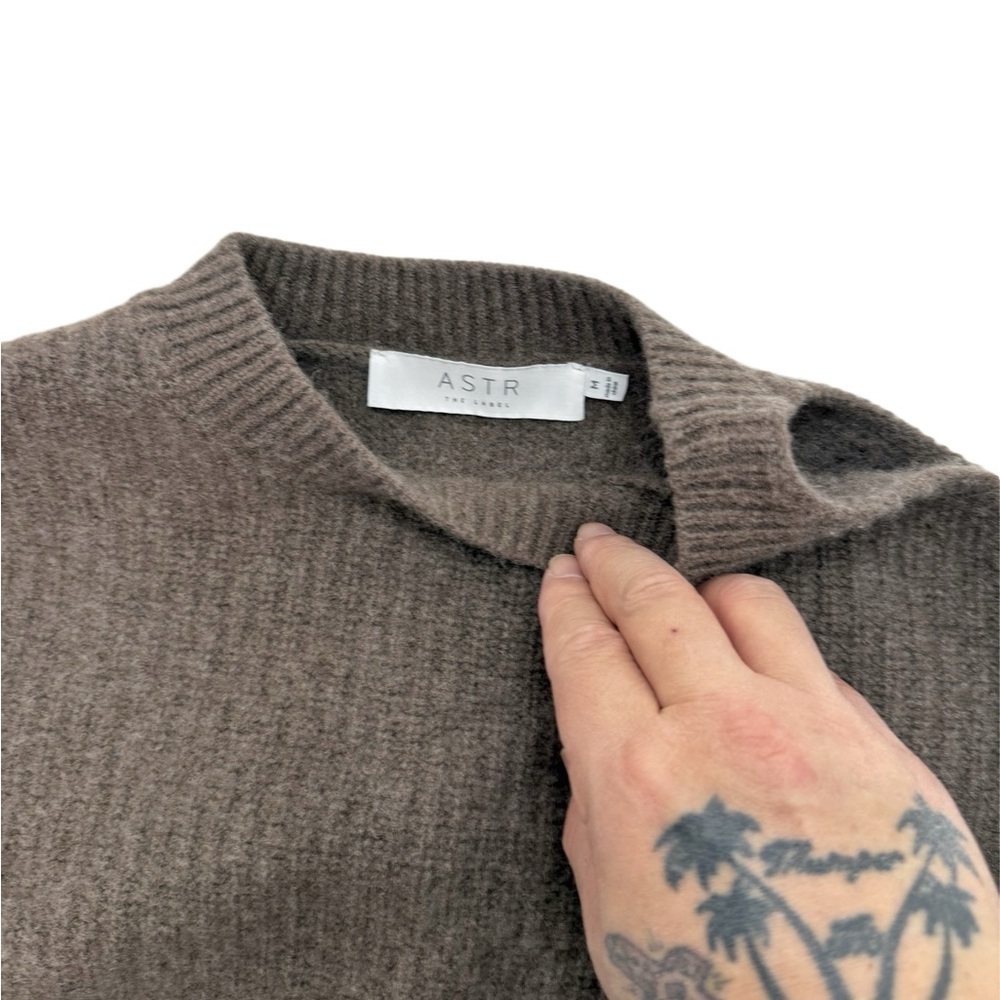ASTR THE LABEL Women's Designer Mud Cold Shoulder Ribbed Cropped Wool Sweater M - Picture 6 of 7